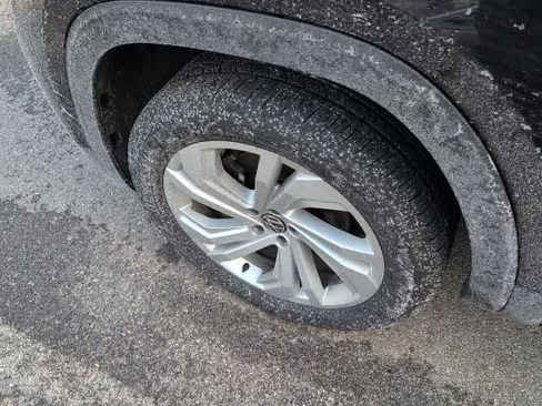 Certified 2023 Volkswagen Atlas SE image 10