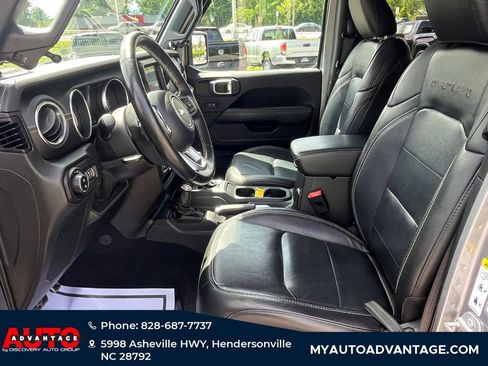 Used 2020 Jeep Gladiator Overland AWD/4WD image 22