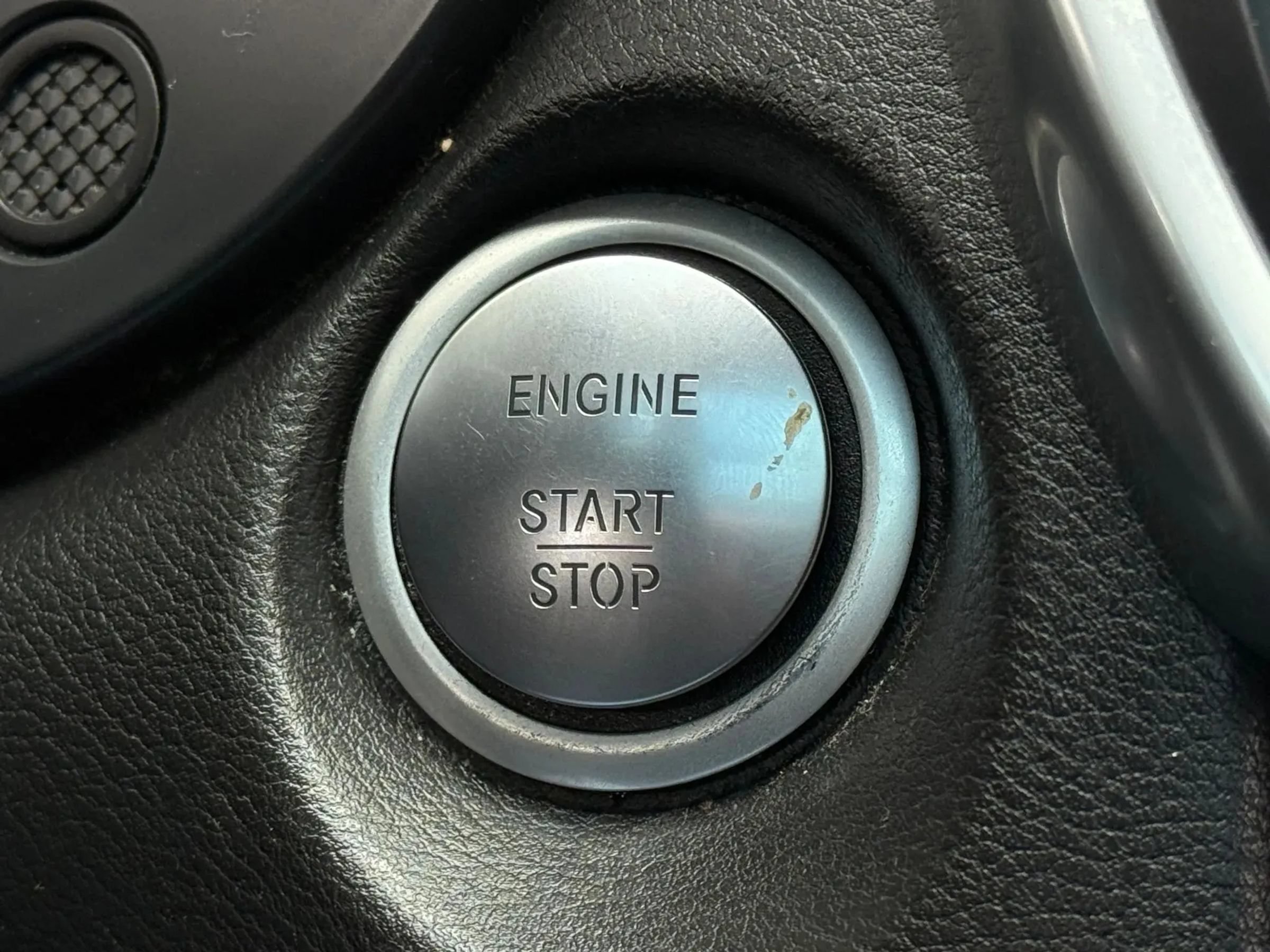 Used 2019 INFINITI QX30 AWD w/ Navigation Package image 23