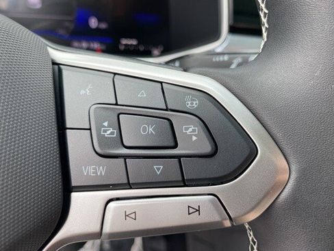 New 2025 Volkswagen Taos SE image 35