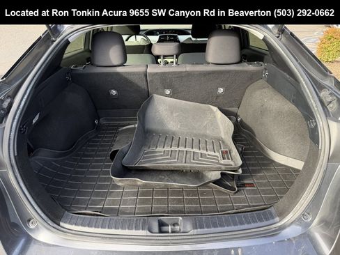 Used 2017 Toyota Prius Four image 12