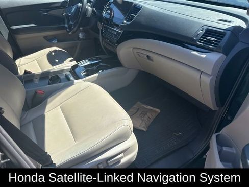 Used 2020 Honda Pilot Touring image 4