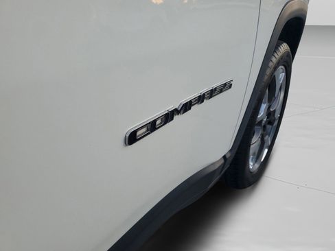 Certified 2019 Jeep Compass Limited image 27