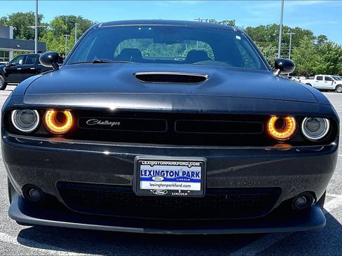 Used 2021 Dodge Challenger R/T Scat Pack w/ T/A Package RWD image 2