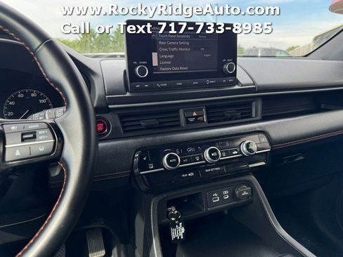Used 2025 Honda Pilot Sport image 11