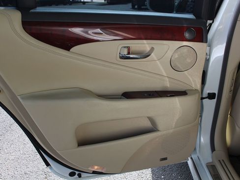 Used 2011 Lexus LS 460 image 13