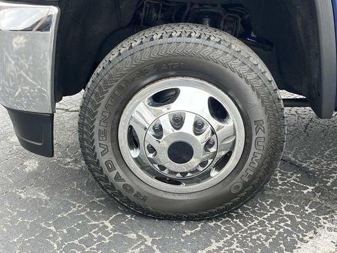 Used 2015 GMC Sierra 3500 Base w/ Sierra Convenience Package image 9