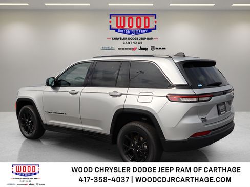 New 2026 Jeep Grand Cherokee Altitude AWD/4WD image 4