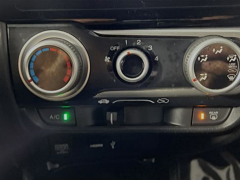 Used 2016 Honda Fit EX image 26