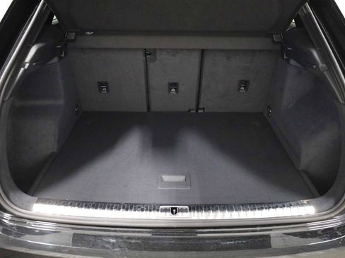 Used 2024 Audi Q3 2.0T Premium Plus image 38