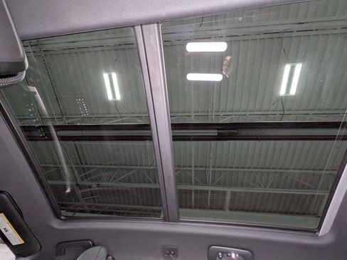 Used 2024 Porsche Cayenne S image 14