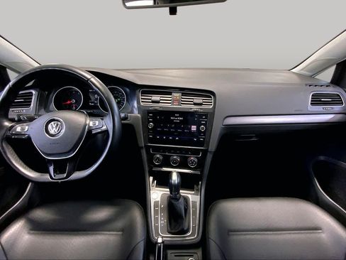 Used 2018 Volkswagen Golf SE FWD image 15