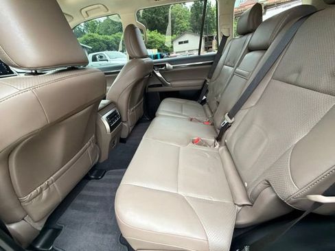 Used 2023 Lexus GX 460 Luxury w/ Accessory Package AWD/4WD image 70
