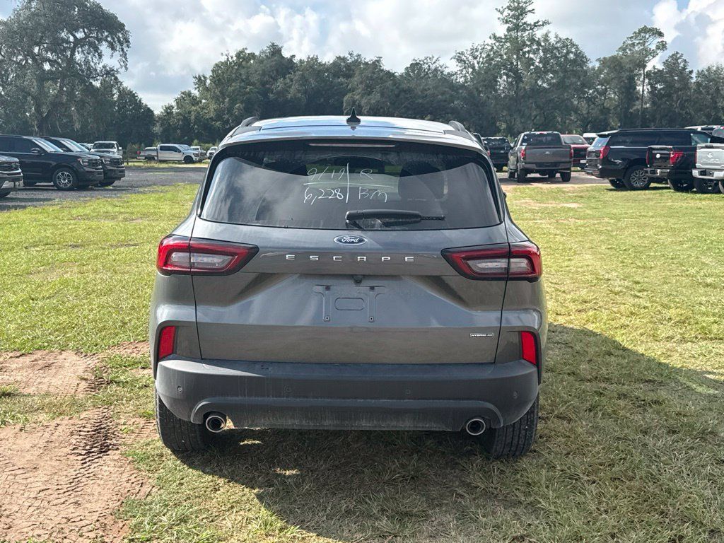Used 2026 Ford Escape ST-Line Select w/ Tech Pack #1 AWD/4WD image 5