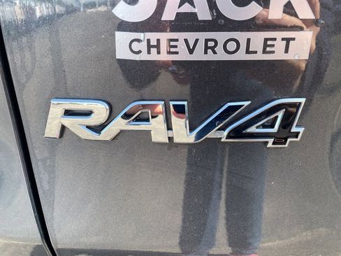 Used 2023 Toyota RAV4 XLE w/ Convenience Package AWD/4WD image 7