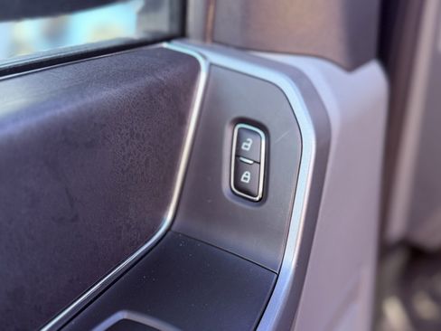 Used 2025 Ford F150 XLT w/ Equipment Group 301A Standard image 22