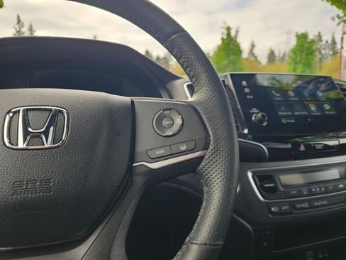Used 2023 Honda Passport EX-L image 34