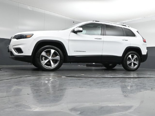Used 2021 Jeep Cherokee Limited w/ Trailer Tow Group AWD/4WD image 36