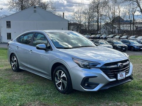 Used 2025 Subaru Legacy Premium image 3