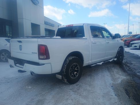 Used 2015 RAM 1500 Sport image 10
