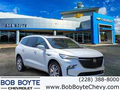 Used 2023 Buick Enclave Essence w/ Experience Buick Package