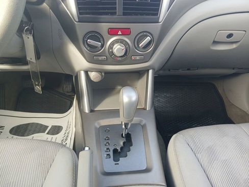 Used 2010 Subaru Forester 2.5X Premium image 13