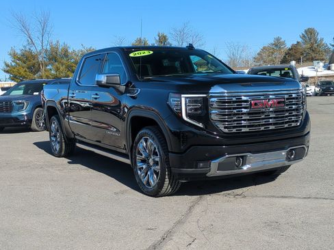 Used 2023 GMC Sierra 1500 Denali w/ Denali Reserve Package image 3