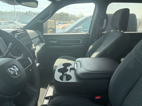 Used 2025 RAM 2500 Big Horn AWD/4WD image 10