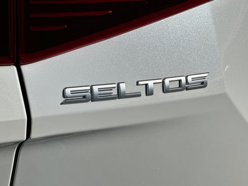 Certified 2023 Kia Seltos Nightfall Edition image 27