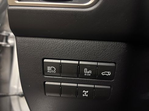 Used 2018 Lexus NX 300 AWD image 16