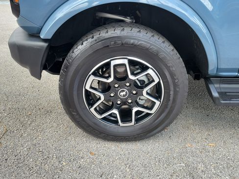 Used 2025 Ford Bronco Outer Banks AWD/4WD image 5