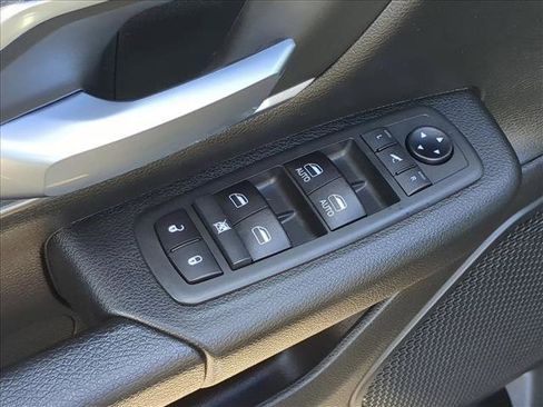 Used 2019 RAM 1500 Big Horn image 11