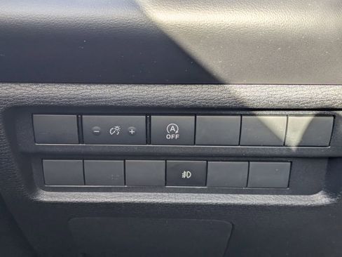 New 2026 Mitsubishi Outlander ES FWD image 21