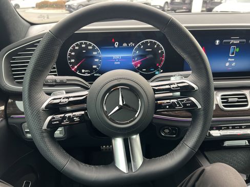 Certified 2026 Mercedes-Benz GLS 580 4MATIC image 18