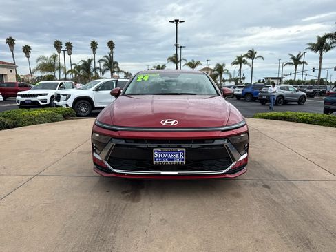 Used 2024 Hyundai Sonata SEL FWD image 2