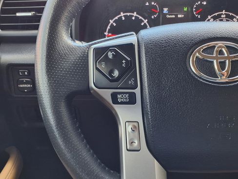 Used 2022 Toyota 4Runner SR5 RWD image 20
