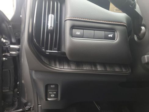 New 2025 Nissan Armada PRO-4X w/ Pro-4X Premium Package image 15