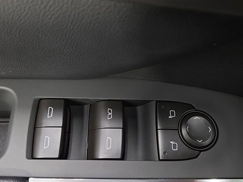 New 2026 Chevrolet Traverse LT image 30