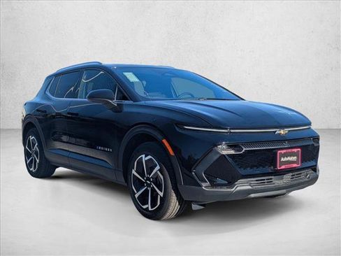 New 2026 Chevrolet Equinox EV LT image 6