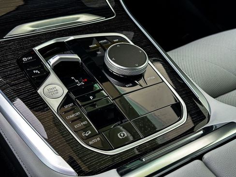 New 2026 BMW X5 xDrive40i w/ M Sport Package image 13