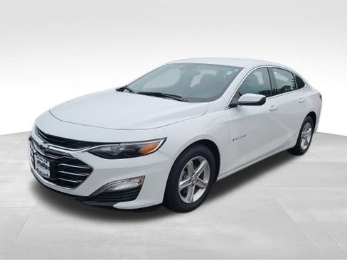 Used 2024 Chevrolet Malibu LS w/ LPO, Floor Liner Package FWD image 7