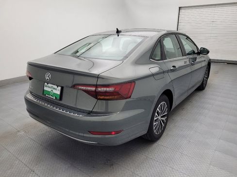 Used 2019 Volkswagen Jetta SEL w/ Cold Weather Package image 9