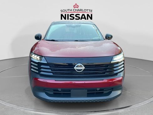 Used 2025 Nissan Kicks SV FWD image 2