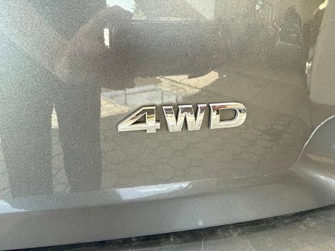 Used 2019 Nissan Pathfinder S AWD/4WD image 10