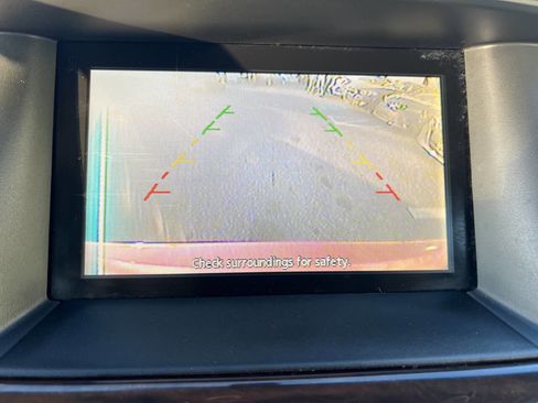 Used 2014 Nissan Pathfinder SL w/ SL Premium Package image 16