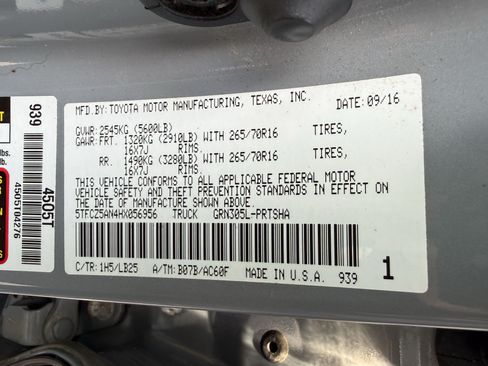 Used 2017 Toyota Tacoma TRD Pro AWD/4WD image 17