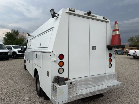 Used 2017 Mercedes-Benz Sprinter 3500 w/ Suspension Package II image 8