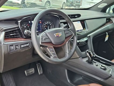 New 2025 Cadillac XT5 Sportv w/ Technology Package image 10