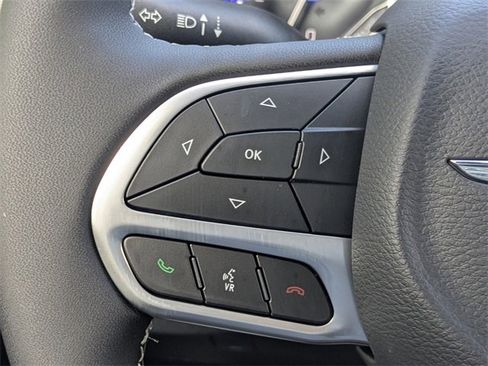 New 2026 Chrysler Pacifica Select image 25