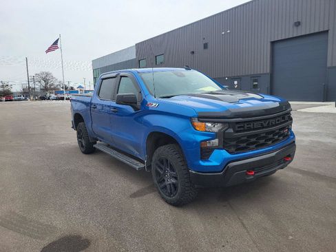 Used 2023 Chevrolet Silverado 1500 Custom Trail Boss w/ LPO, Dark Essentials Package image 1